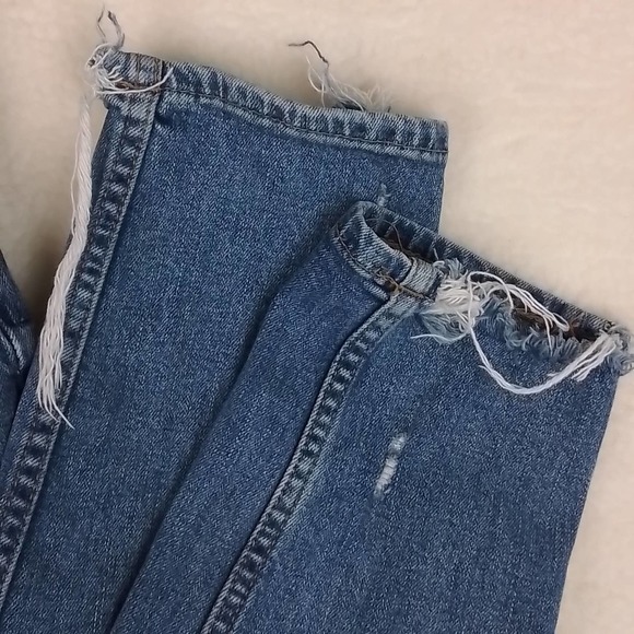 Zara Mid Rise Skinny Jeans Size 2 in Light Wash Denim w/ Distressing - Picture 10 of 13